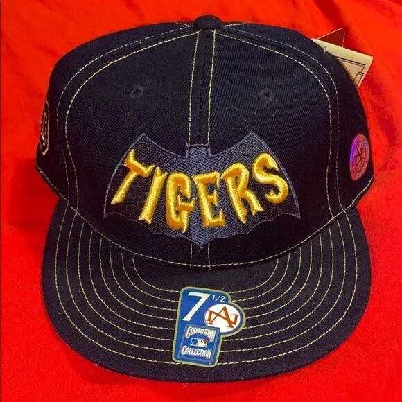 Detroit Tigers Batman Logo American Needle Hat NWT‎ - Picture 1 of 4